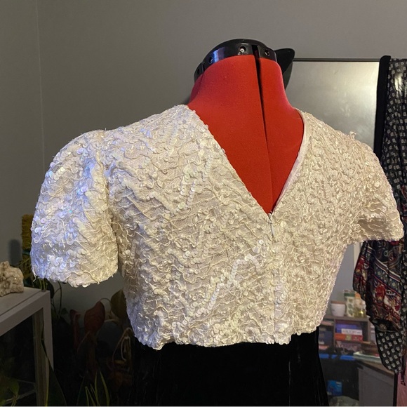 Late 80s/Early 90s Sequin and Velvet Mini Dress - Picture 2 of 6